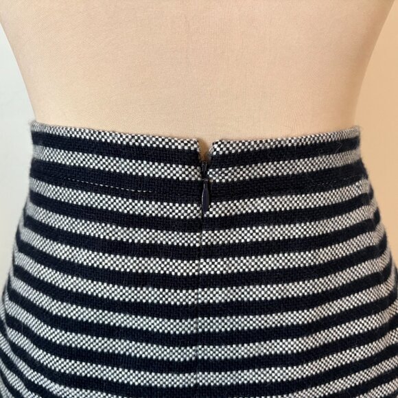 J. CREW Striped Flared Paneled Wool Blend Skirt Navy Blue Lined Preppy Size 18 - Picture 8 of 10